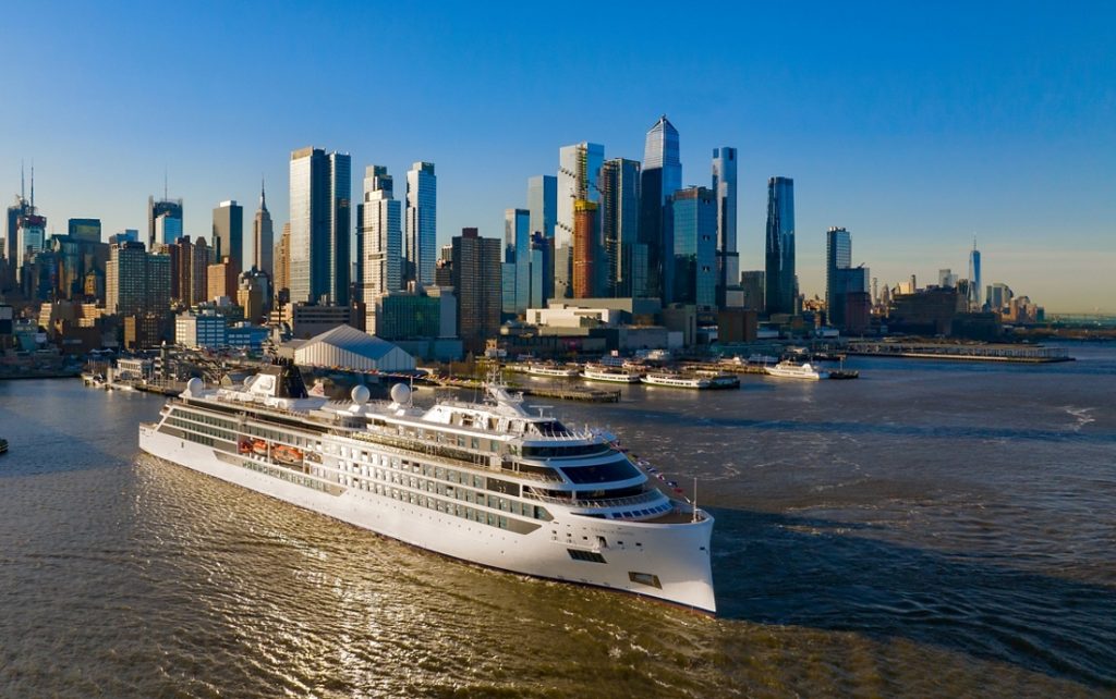 Viking-Cruise-Octantis-Skyline-Background-New-York